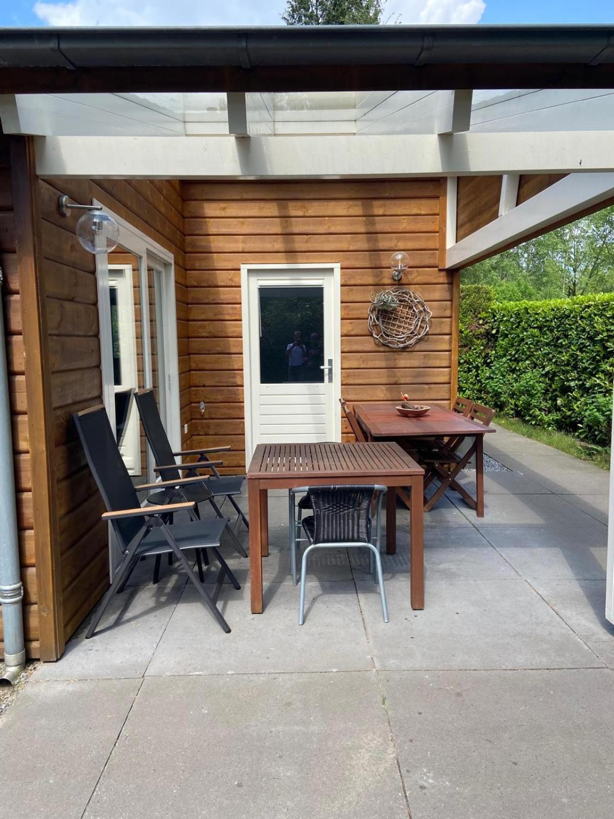 Ruime En Comfortabele Bungalow Holiday home Lage Mierde
